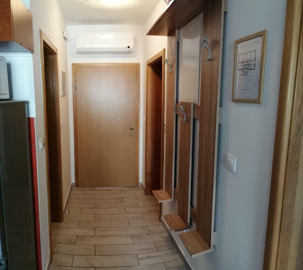 Apartmani Nada クレノヴィツァ エクステリア 写真