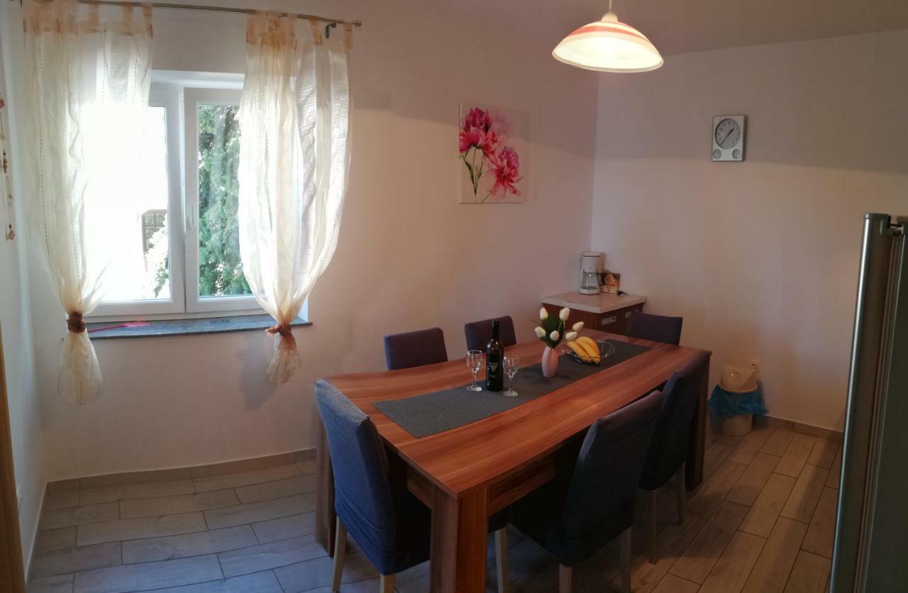 Apartmani Nada クレノヴィツァ エクステリア 写真