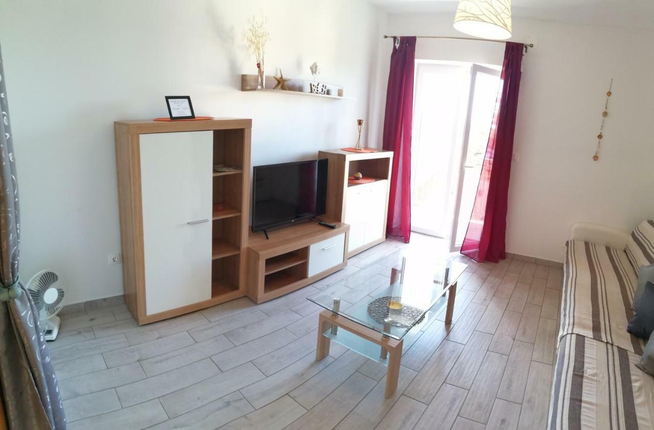 Apartmani Nada クレノヴィツァ エクステリア 写真